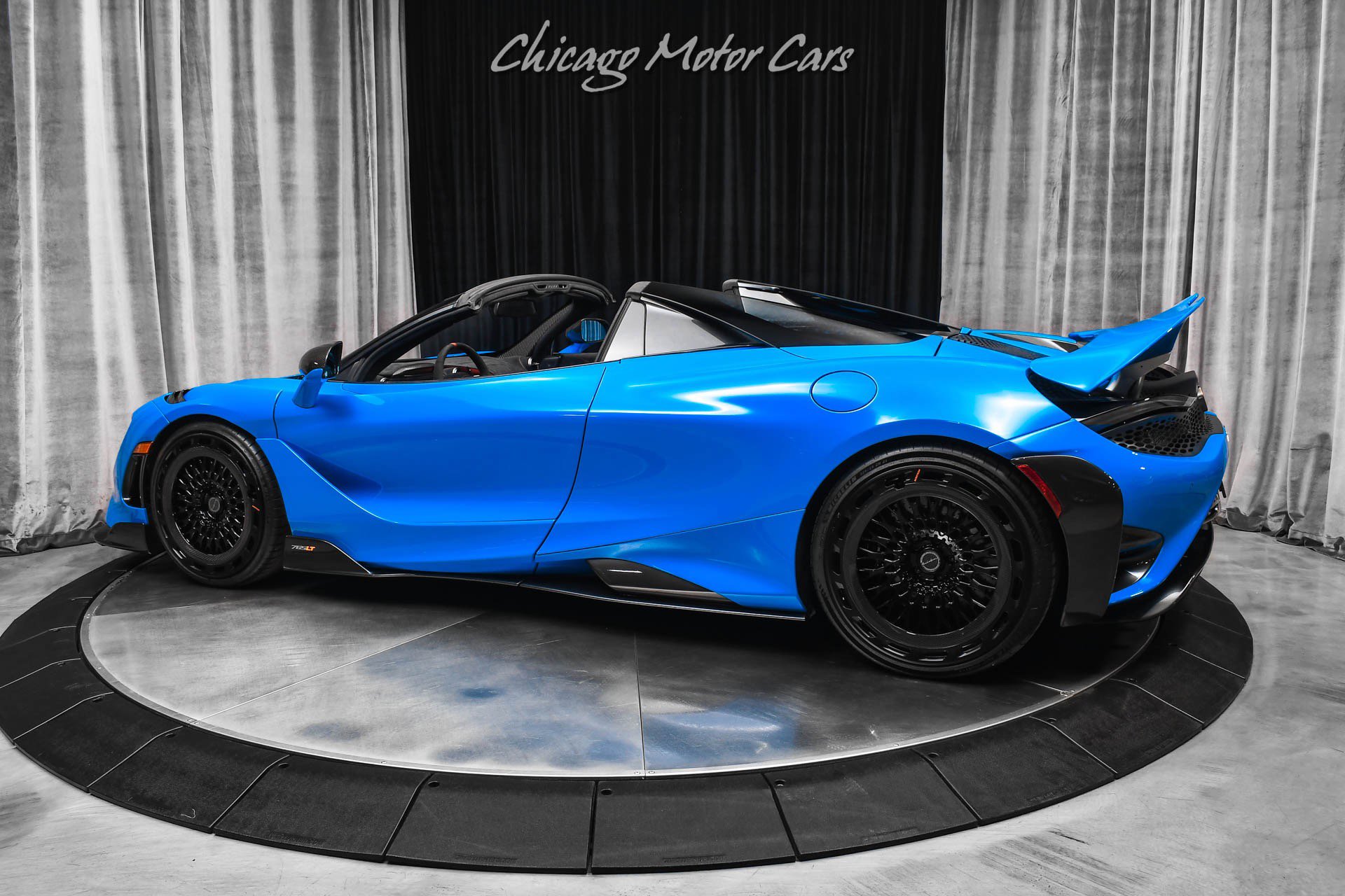 Used 2022 McLaren 765LT image 3