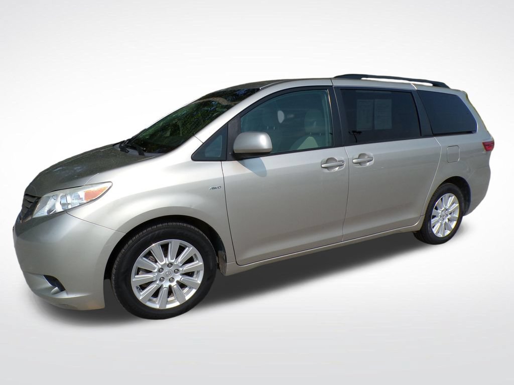 Used 2017 Toyota Sienna LE AWD/4WD image 3