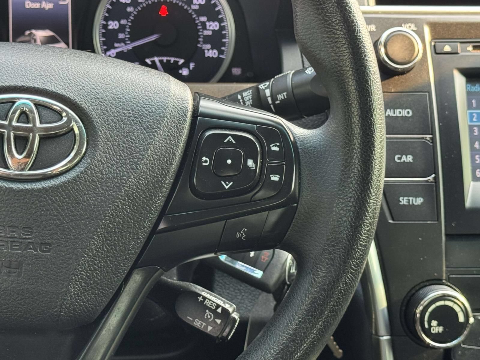 Used 2017 Toyota Camry LE FWD image 14