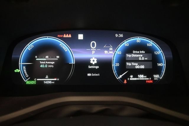 Used 2025 Toyota Camry XLE AWD/4WD image 12