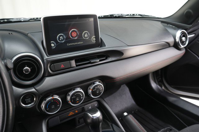 Used 2017 FIAT 124 Spider Abarth image 49