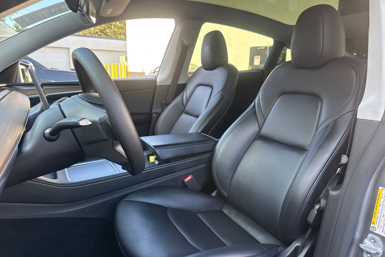 Used 2024 Tesla Model Y Long Range RWD image 5