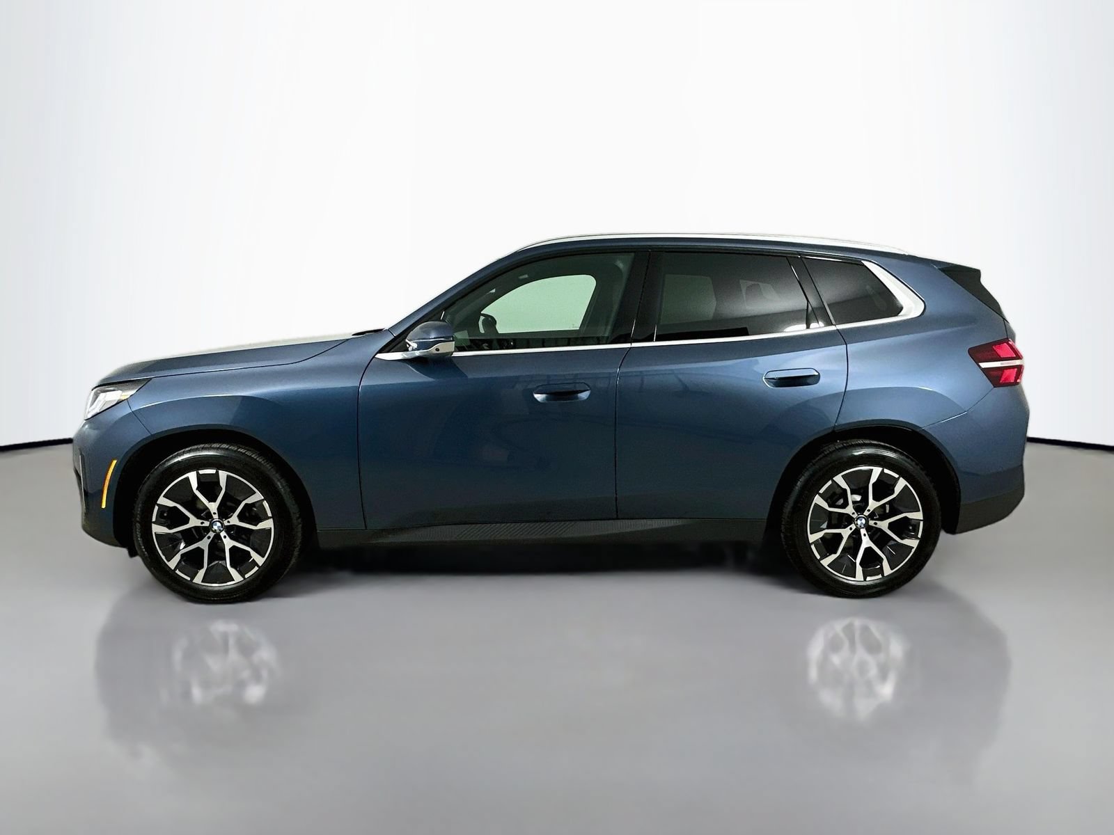 New 2026 BMW X3 xDrive30i AWD/4WD image 8