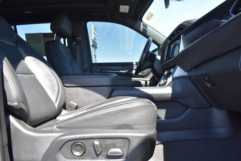 Used 2022 GMC Yukon Denali w/ Max Trailering Package image 12