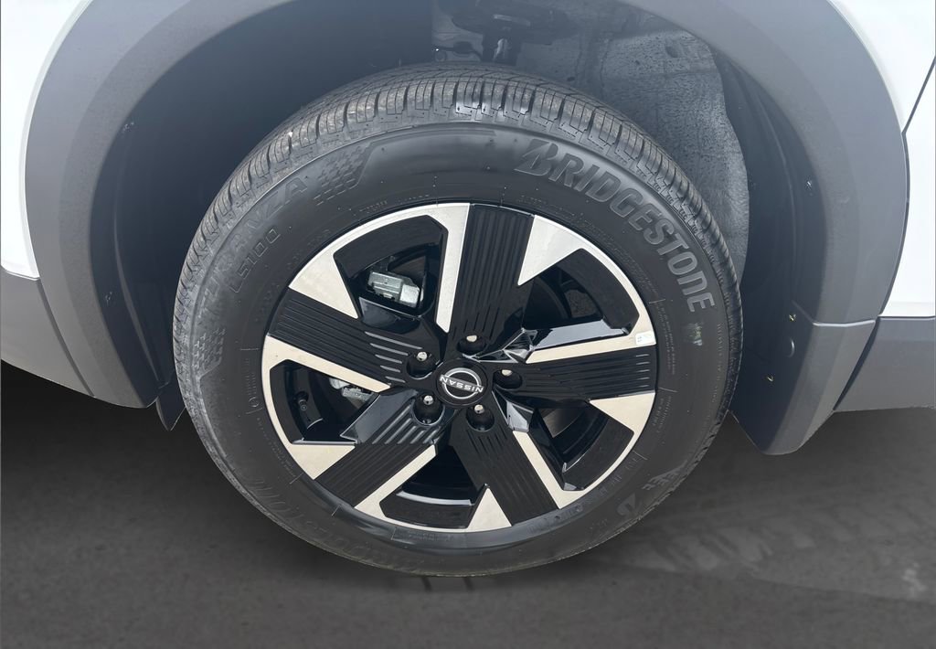 New 2026 Nissan Kicks SV w/ Cold Weather Package image 11
