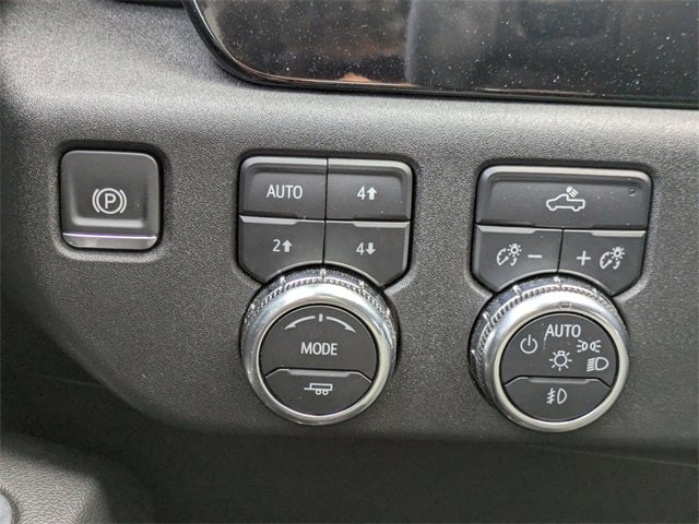 Used 2024 GMC Sierra 1500 Elevation image 26