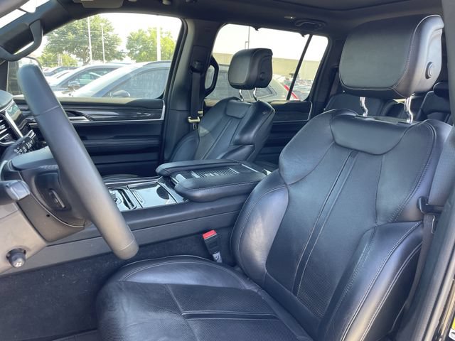 Used 2022 Jeep Wagoneer Series III w/ Premium Group I RWD image 26