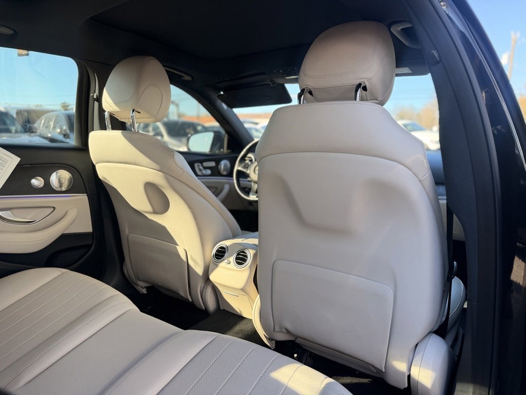 Used 2017 Mercedes-Benz E 300 4MATIC image 17