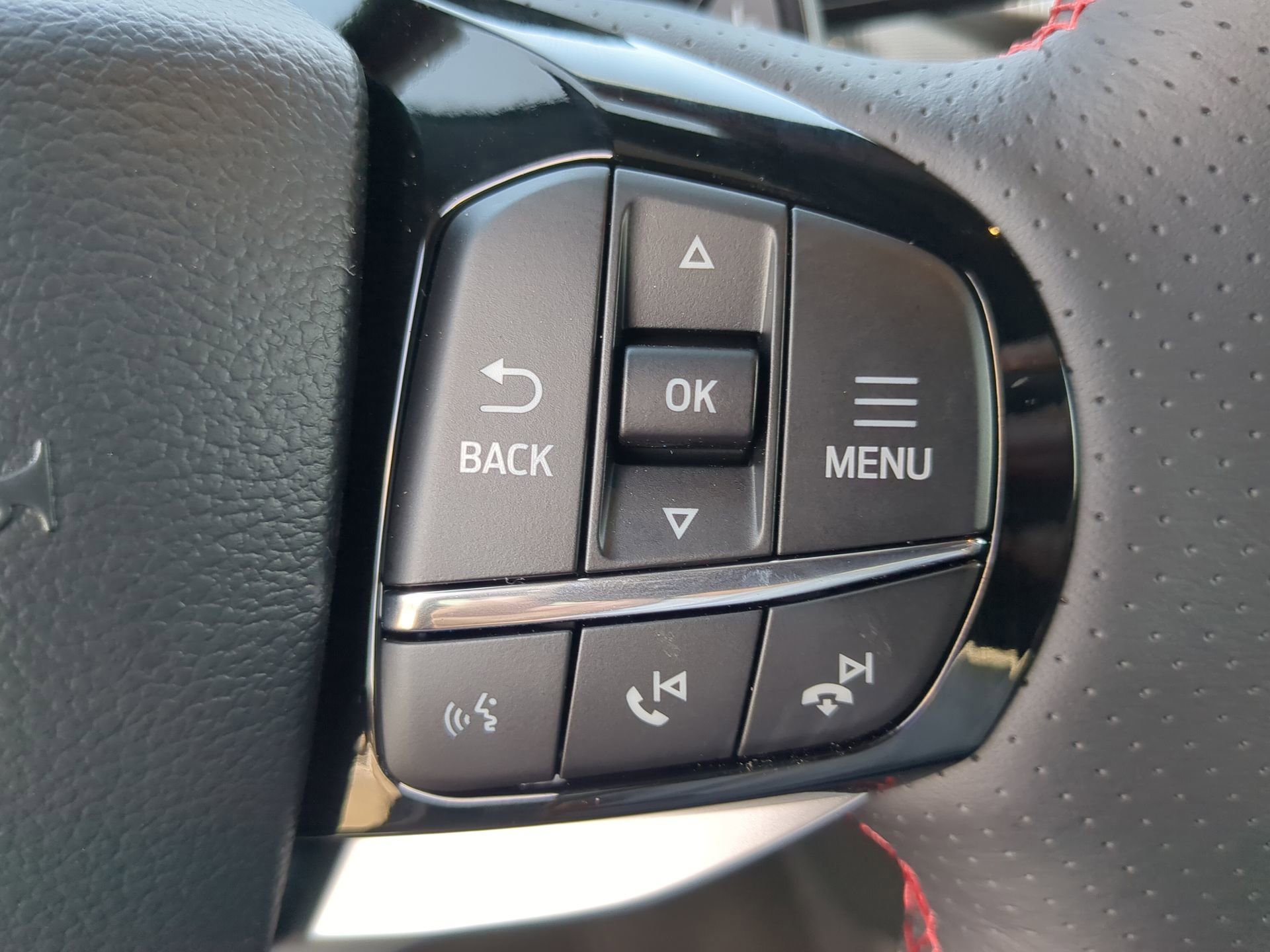New 2026 Ford Explorer ST RWD image 83
