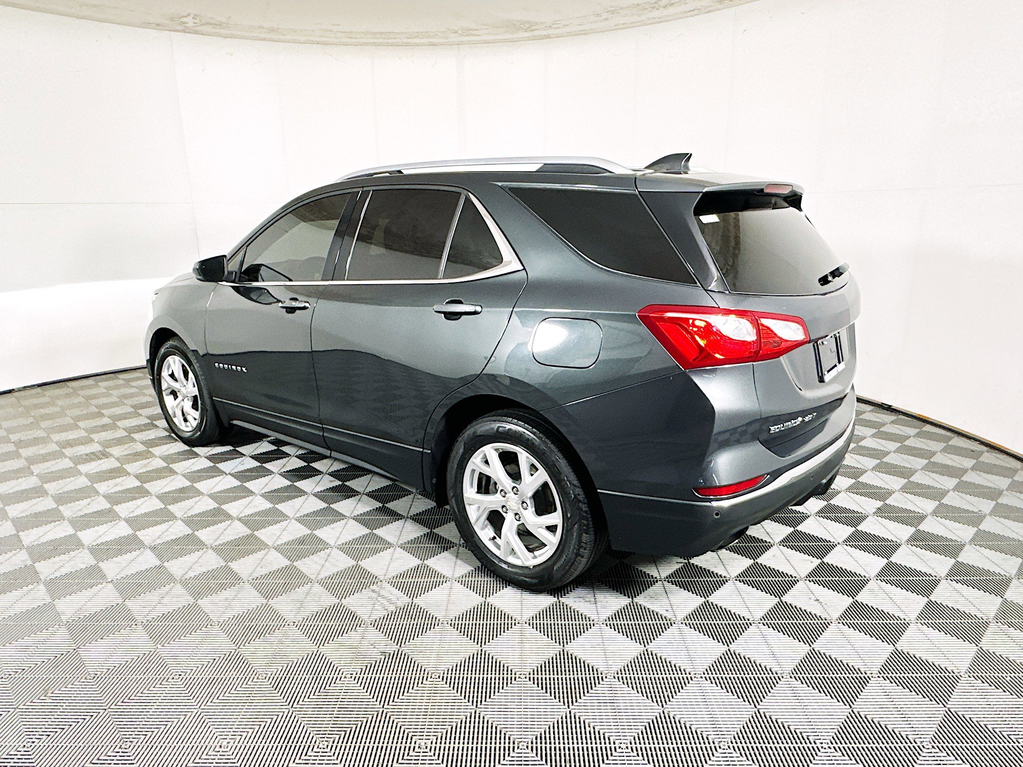 Used 2020 Chevrolet Equinox LT FWD image 5