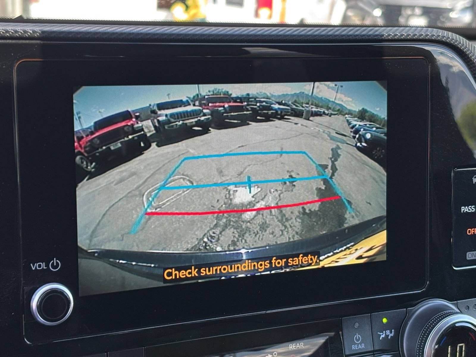 Used 2025 Toyota Highlander XSE AWD/4WD image 21
