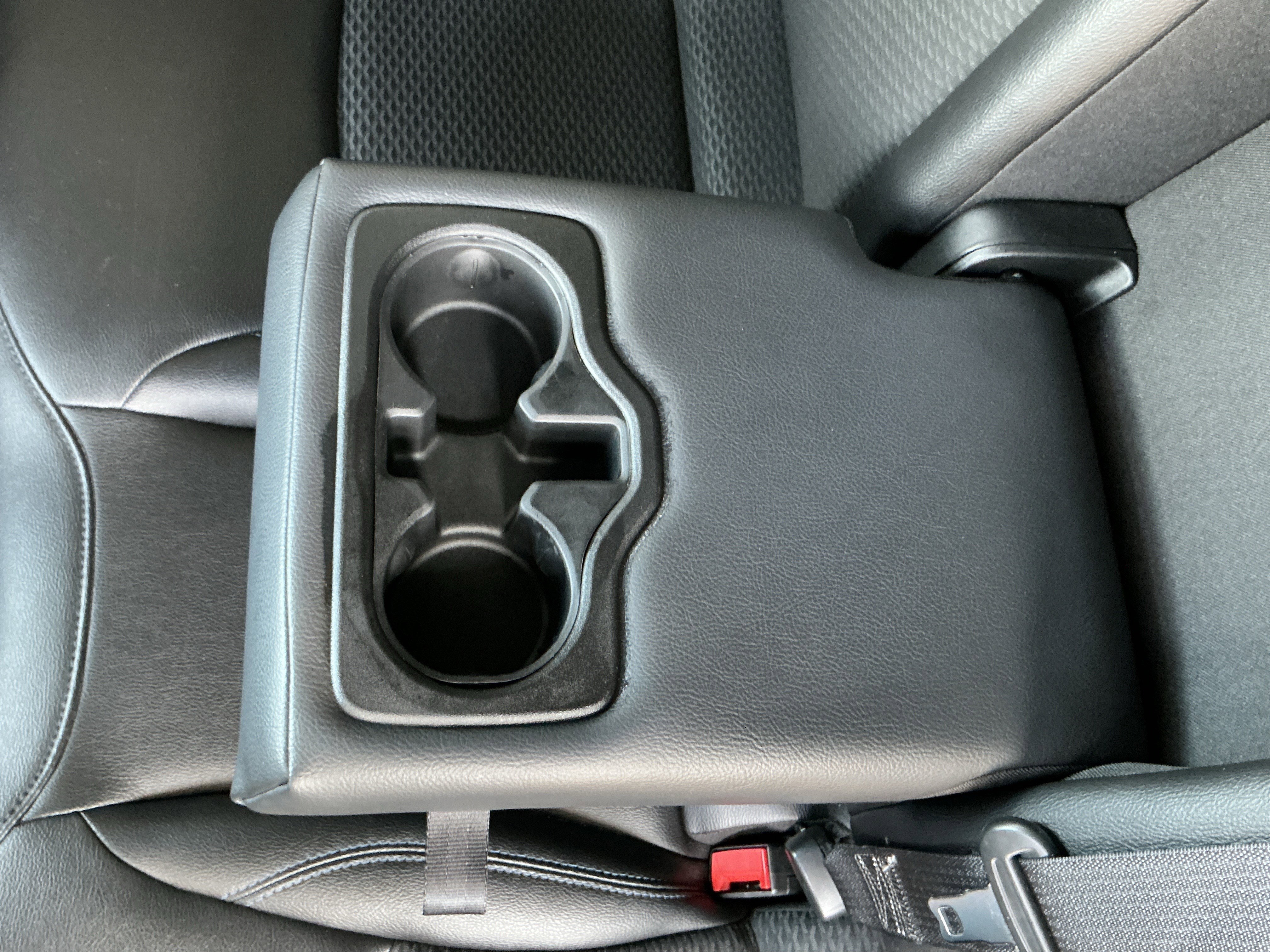 Used 2024 Jeep Compass Latitude w/ Altitude Special Edition image 33