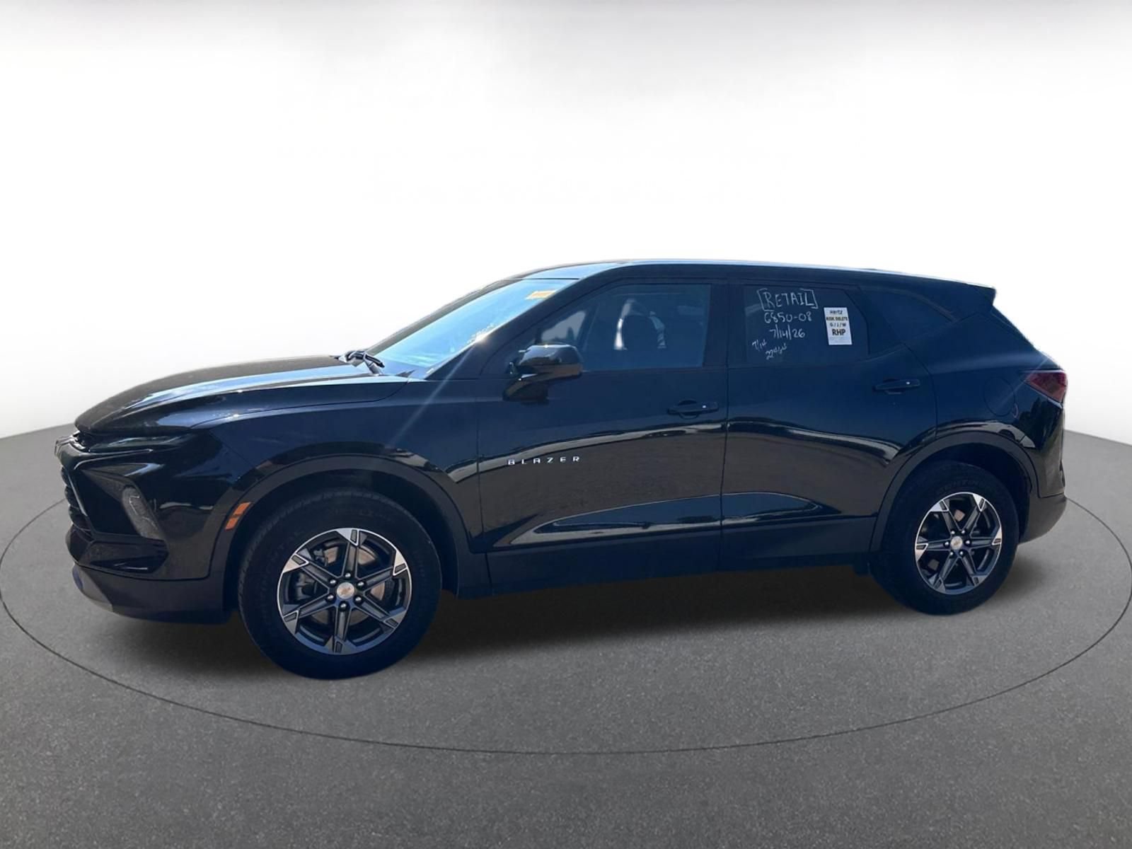 Used 2026 Chevrolet Blazer LT FWD image 9