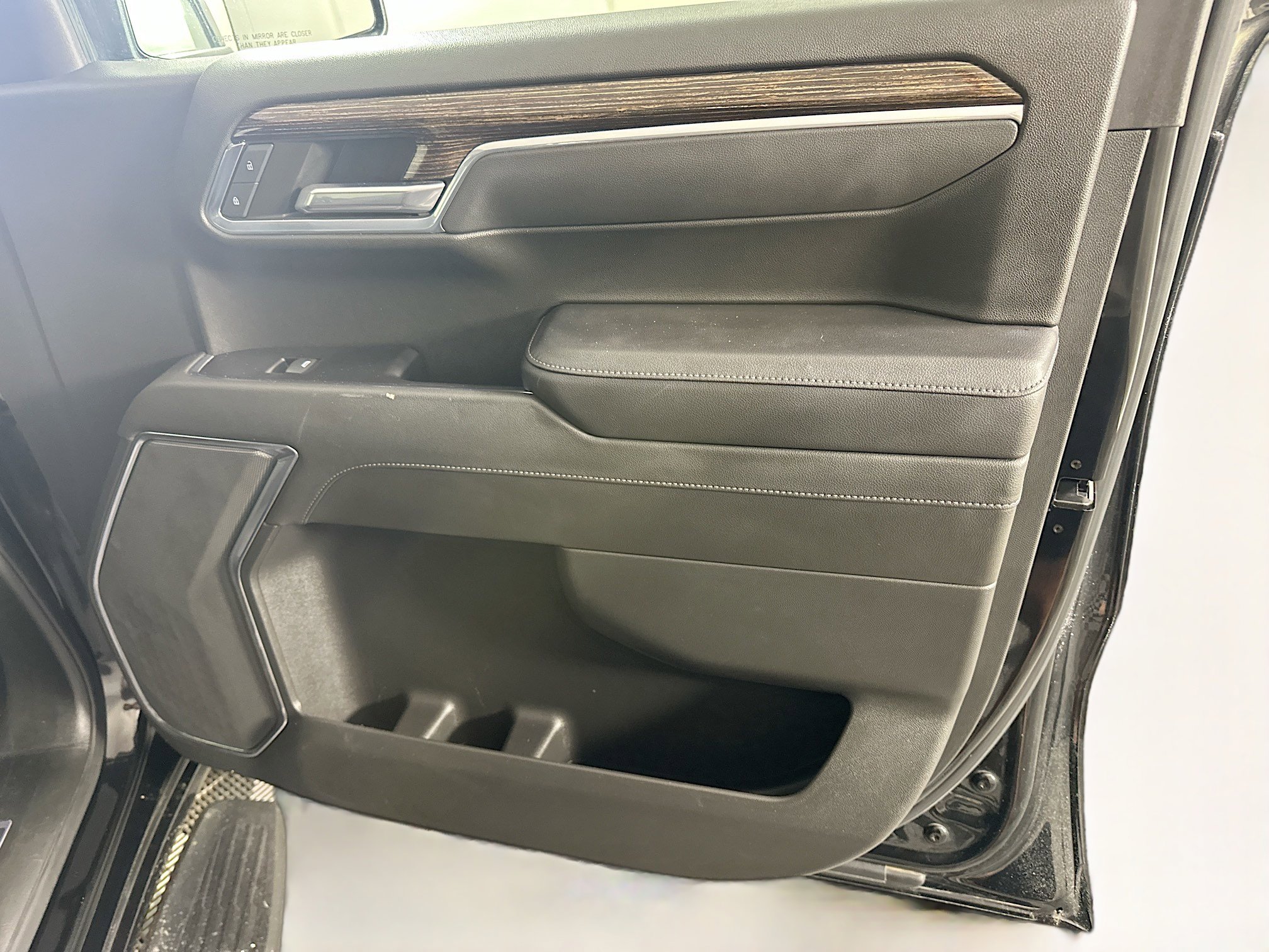 Used 2023 GMC Sierra 1500 Elevation image 31