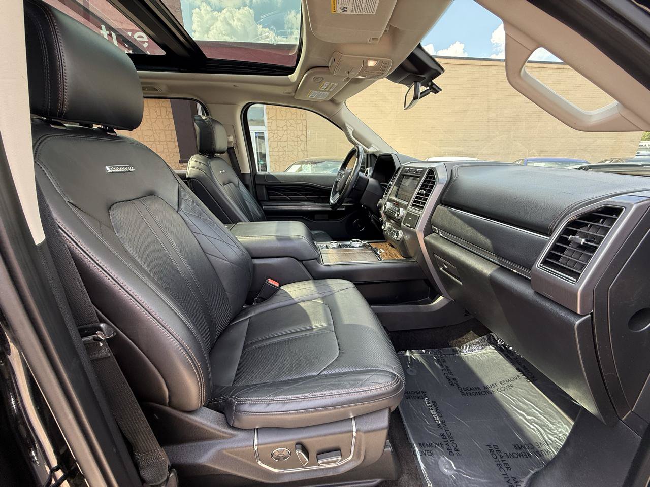 Used 2018 Ford Expedition Platinum AWD/4WD image 17