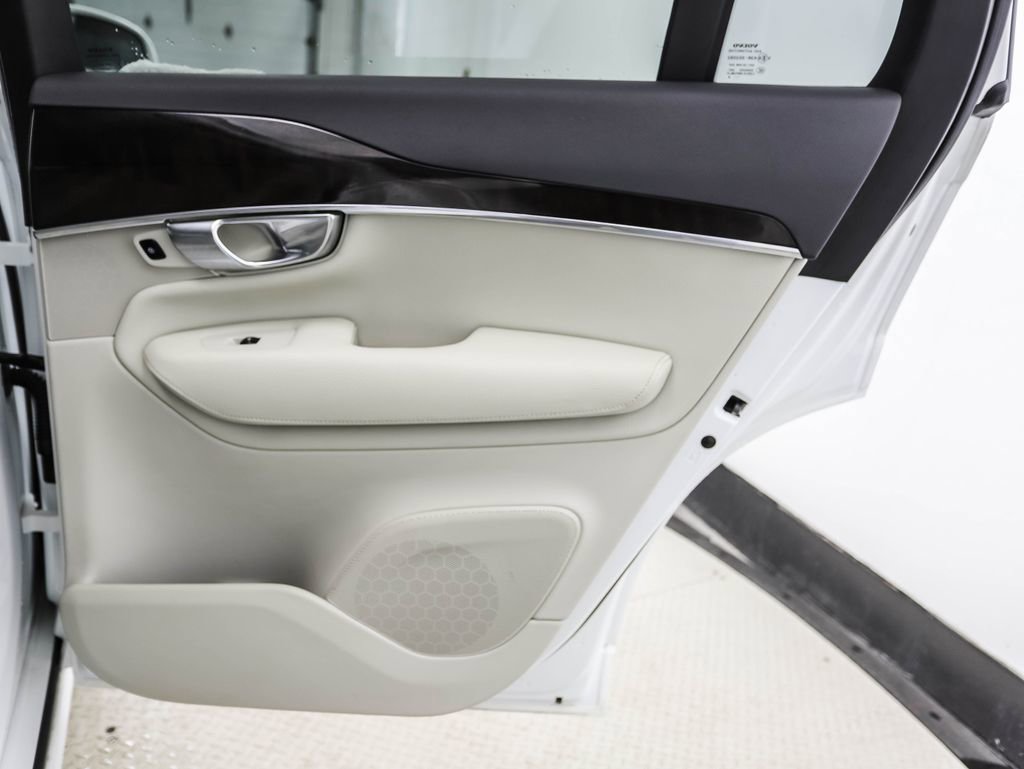 Used 2019 Volvo XC90 T6 Momentum w/ Advanced Package image 25