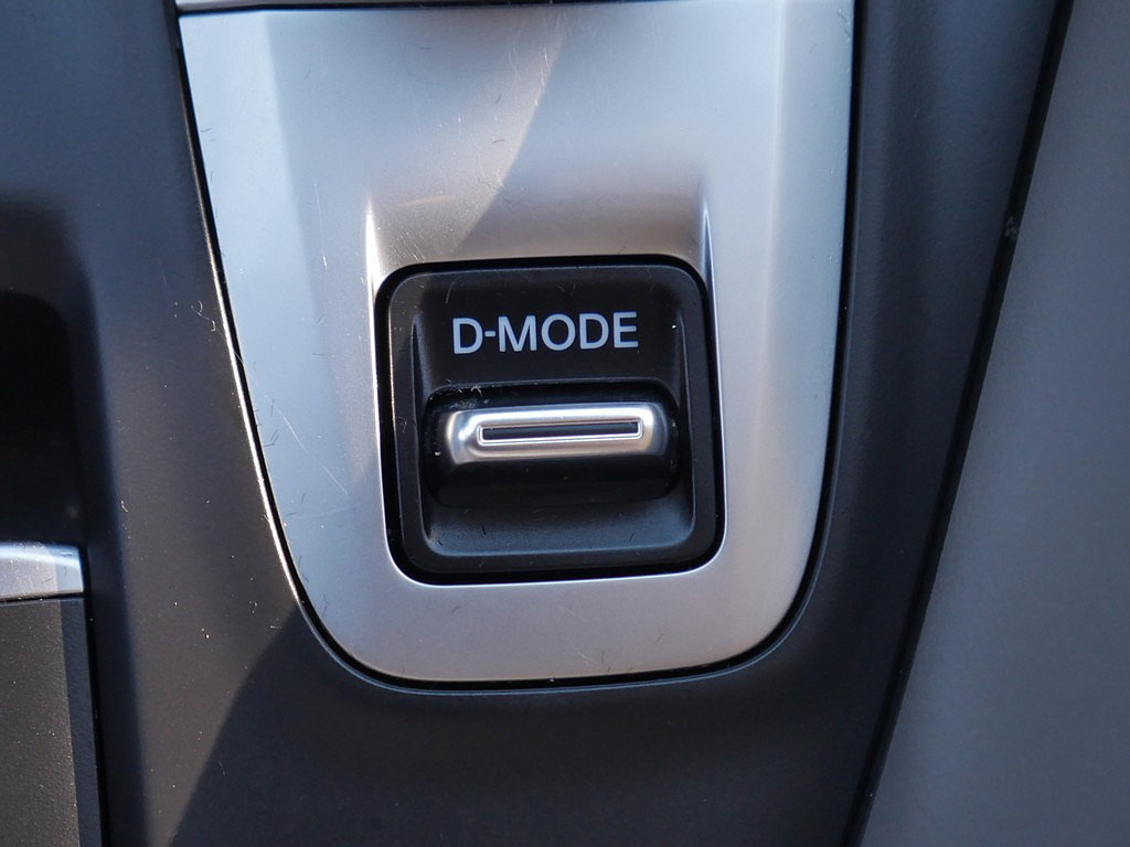 Used 2023 INFINITI QX50 Luxe AWD/4WD image 46