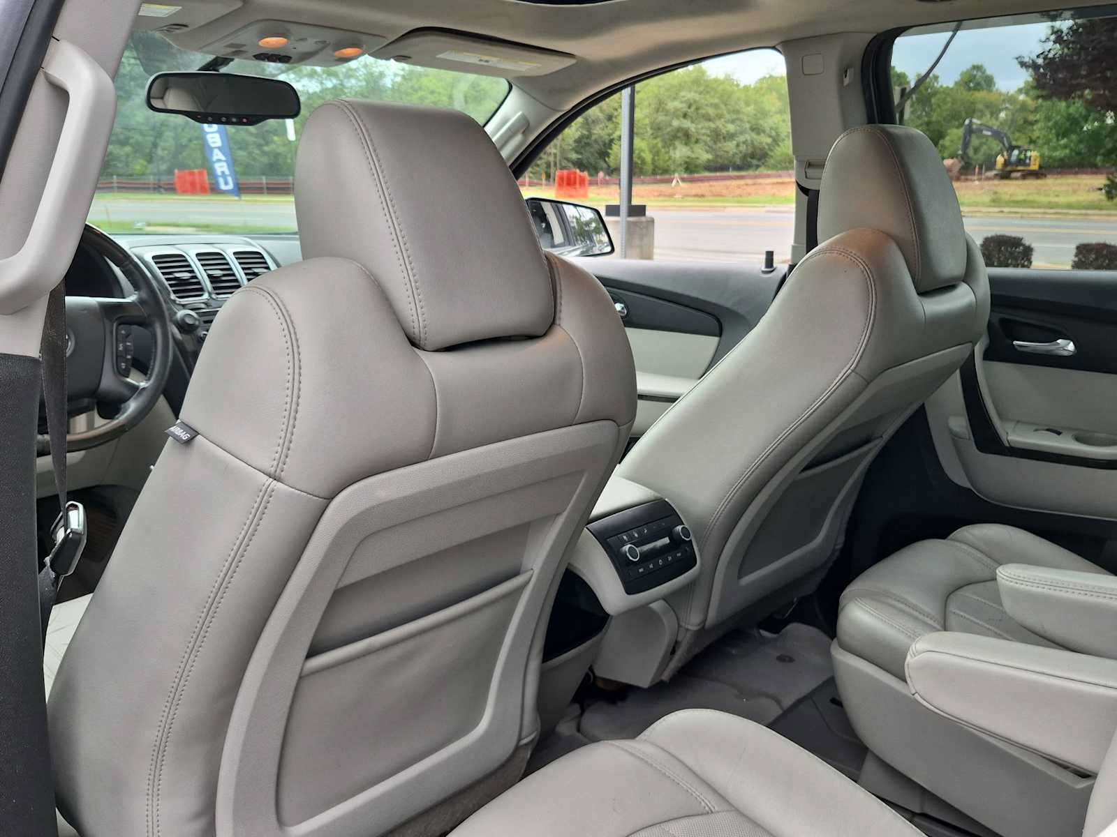 Used 2012 GMC Acadia Denali AWD/4WD image 16