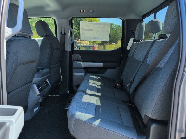 New 2027 Ford F250 XLT w/ XLT Premium Package AWD/4WD image 14