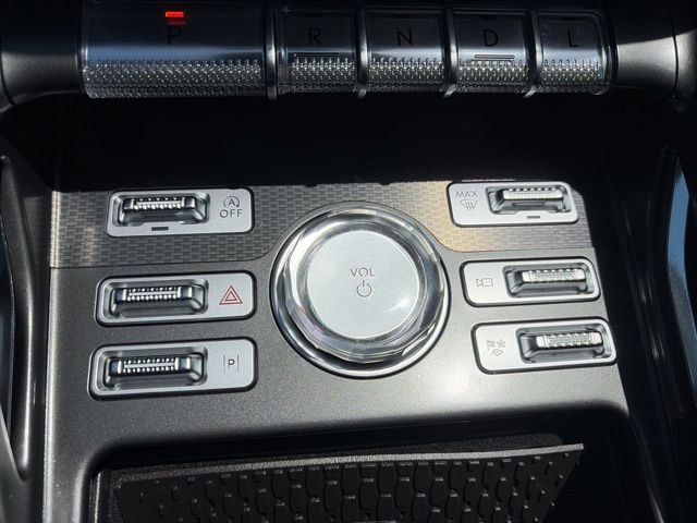 Used 2025 Lincoln Nautilus Premier w/ Equipment Group 102A image 18