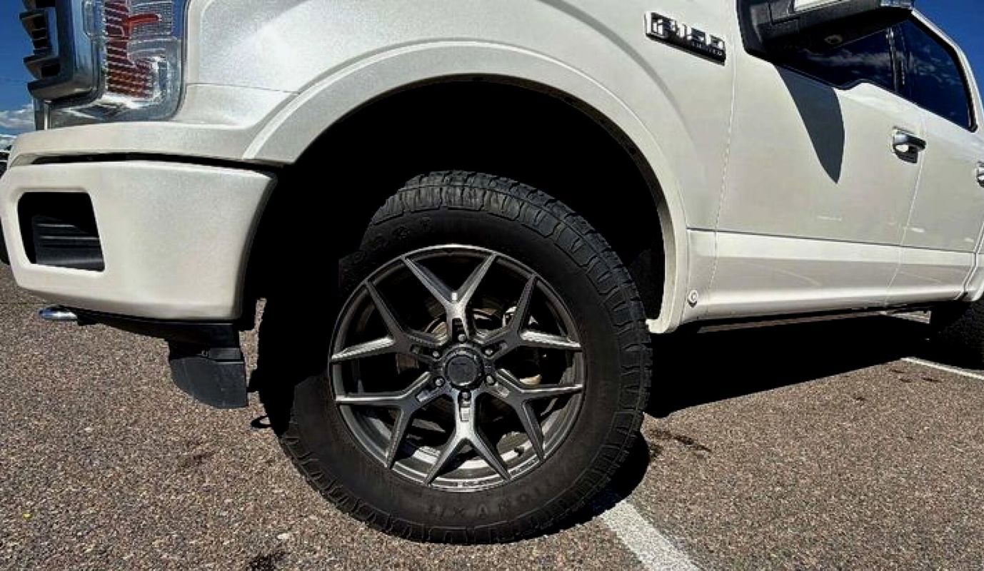 Used 2019 Ford F150 Limited w/ Trailer Tow Package image 23