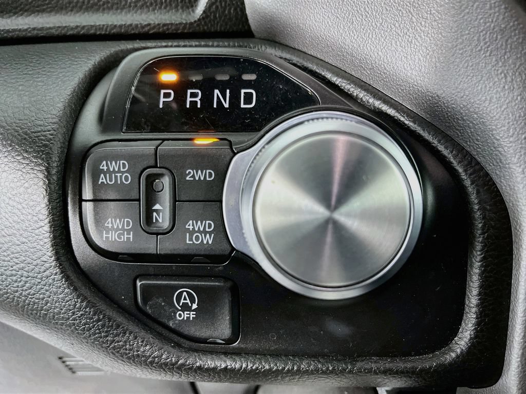 Used 2023 RAM 1500 Laramie AWD/4WD image 23
