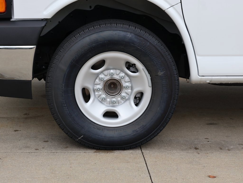 New 2025 GMC Savana 2500 Work Van w/ Enhanced Convenience Package image 34