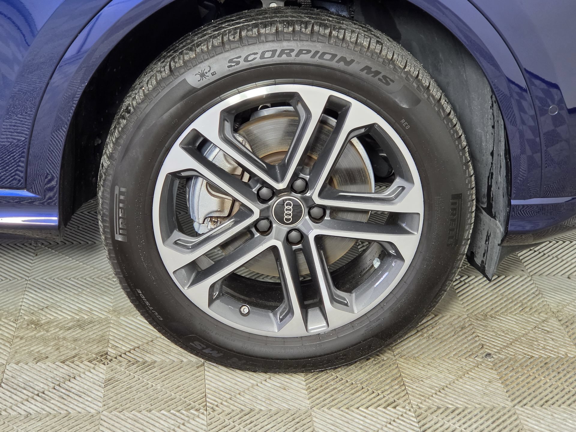 Used 2025 Audi Q5 Premium w/ Convenience Package AWD/4WD image 10