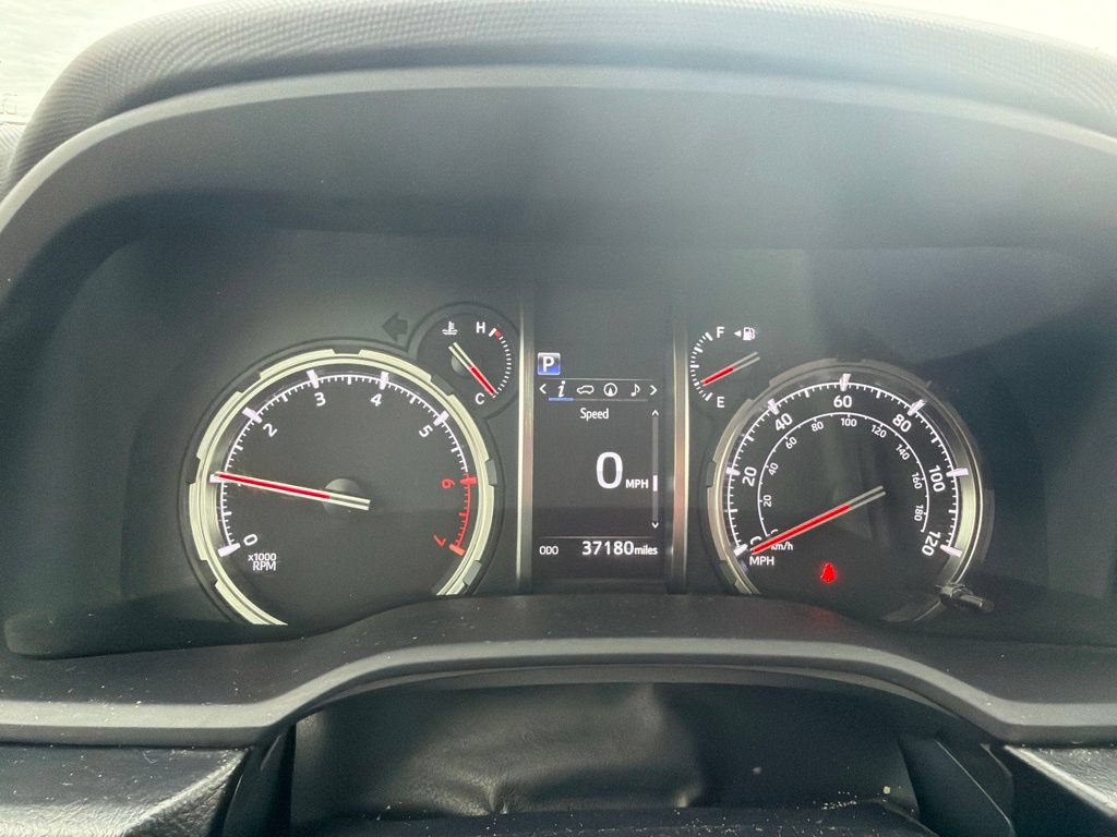 Used 2020 Toyota 4Runner Limited AWD/4WD image 18