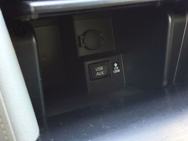 Used 2014 Toyota Camry LE FWD image 29