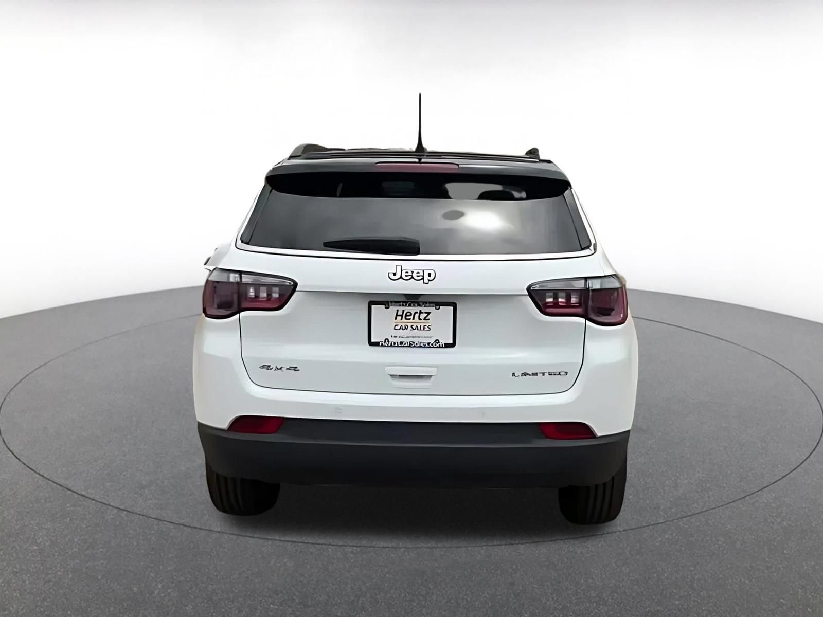 Used 2025 Jeep Compass Limited AWD/4WD image 12