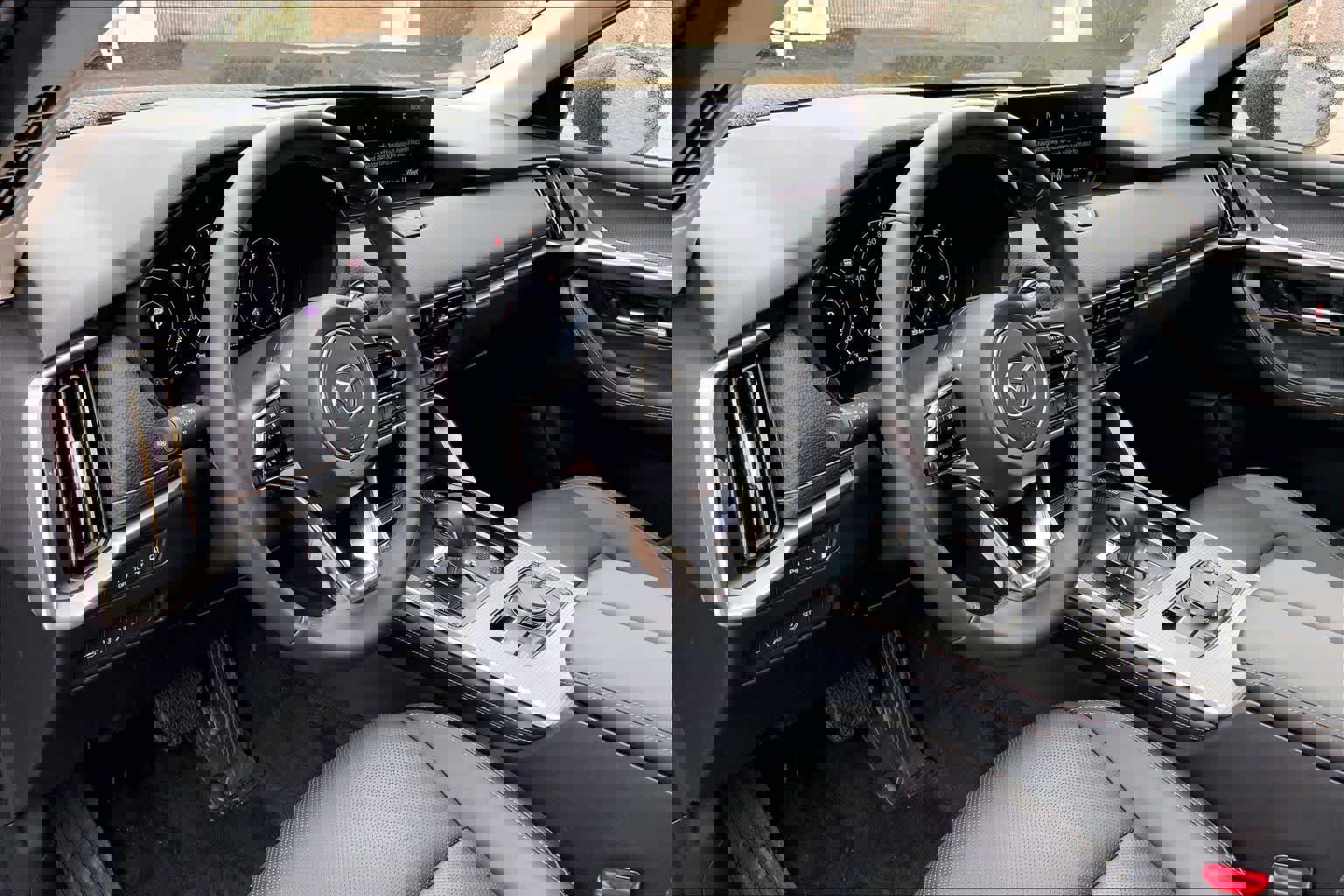 Certified 2024 MAZDA CX-90 Plug-In Hybrid w/ Premium Pkg image 18