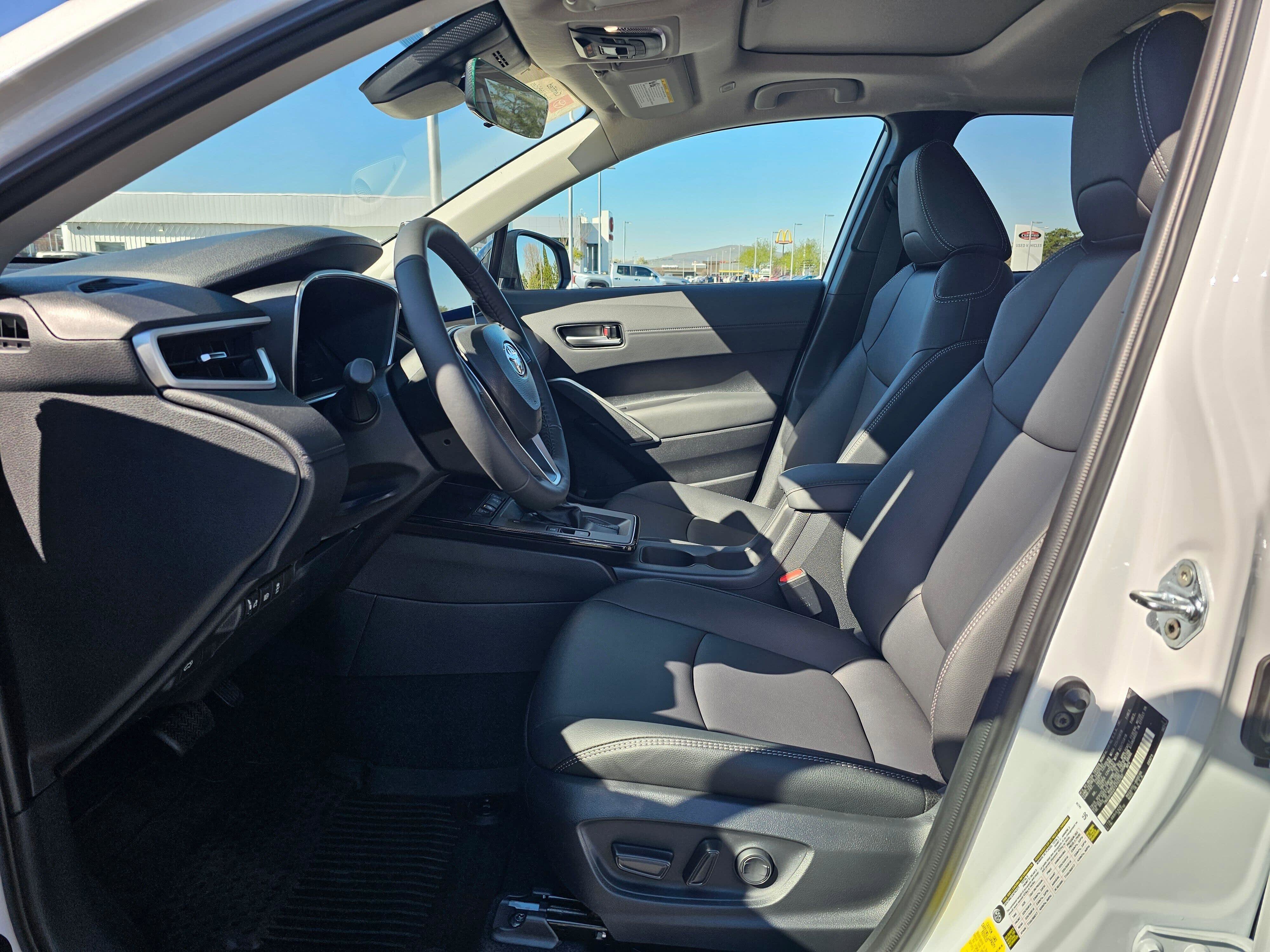 Used 2026 Toyota Corolla Cross XLE w/ Convenience Package image 19