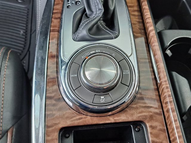 Used 2020 Nissan Armada SL w/ Premium Package AWD/4WD image 21