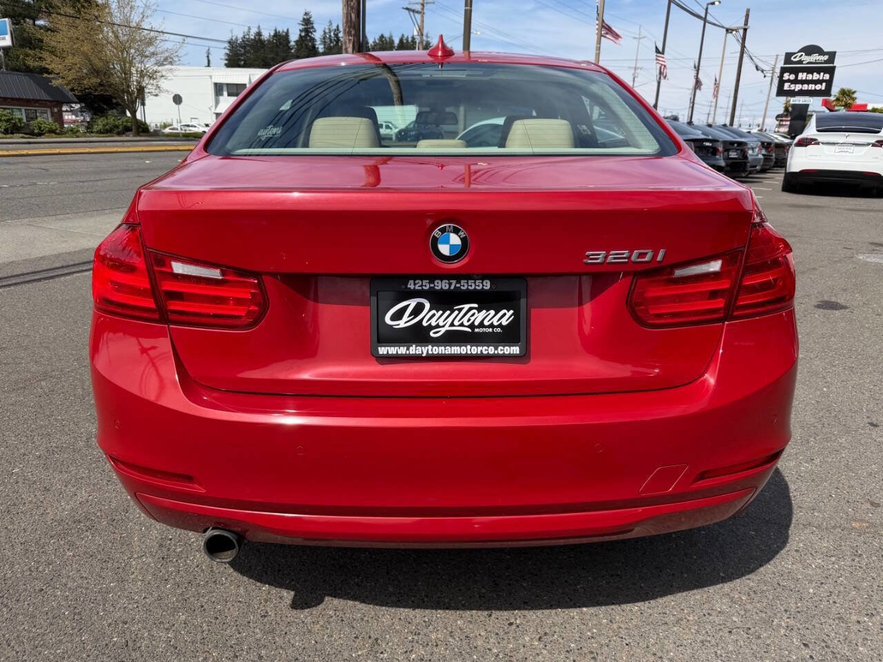 Used 2014 BMW 320i Sedan RWD image 5