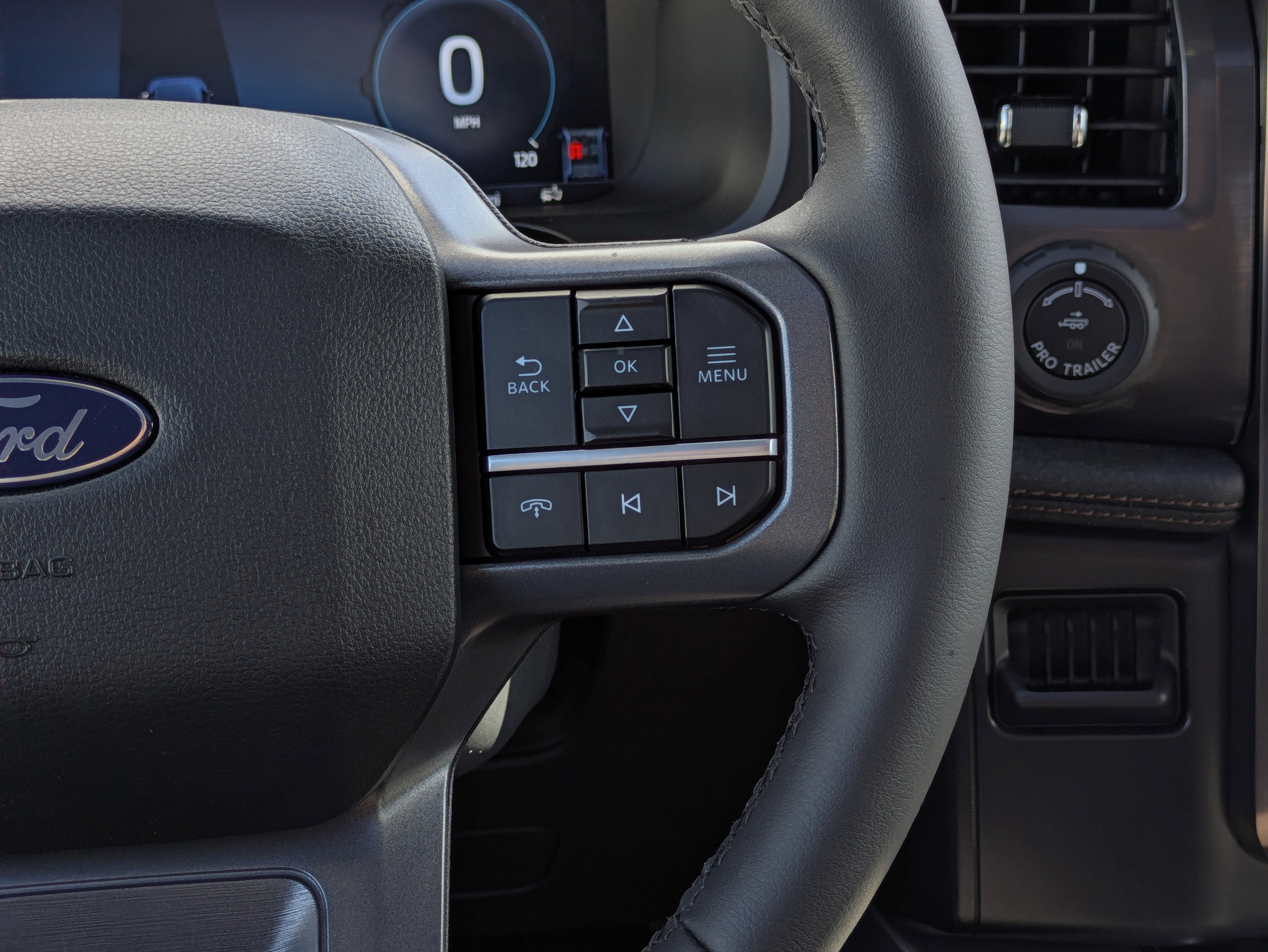 New 2025 Ford F150 Lightning Lariat image 28