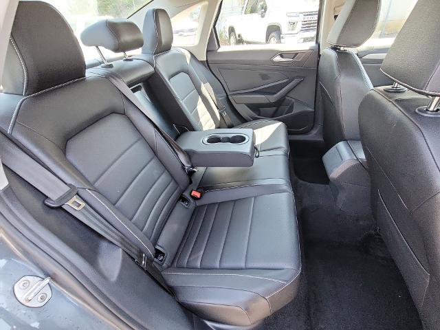 Used 2024 Volkswagen Jetta SE FWD image 24