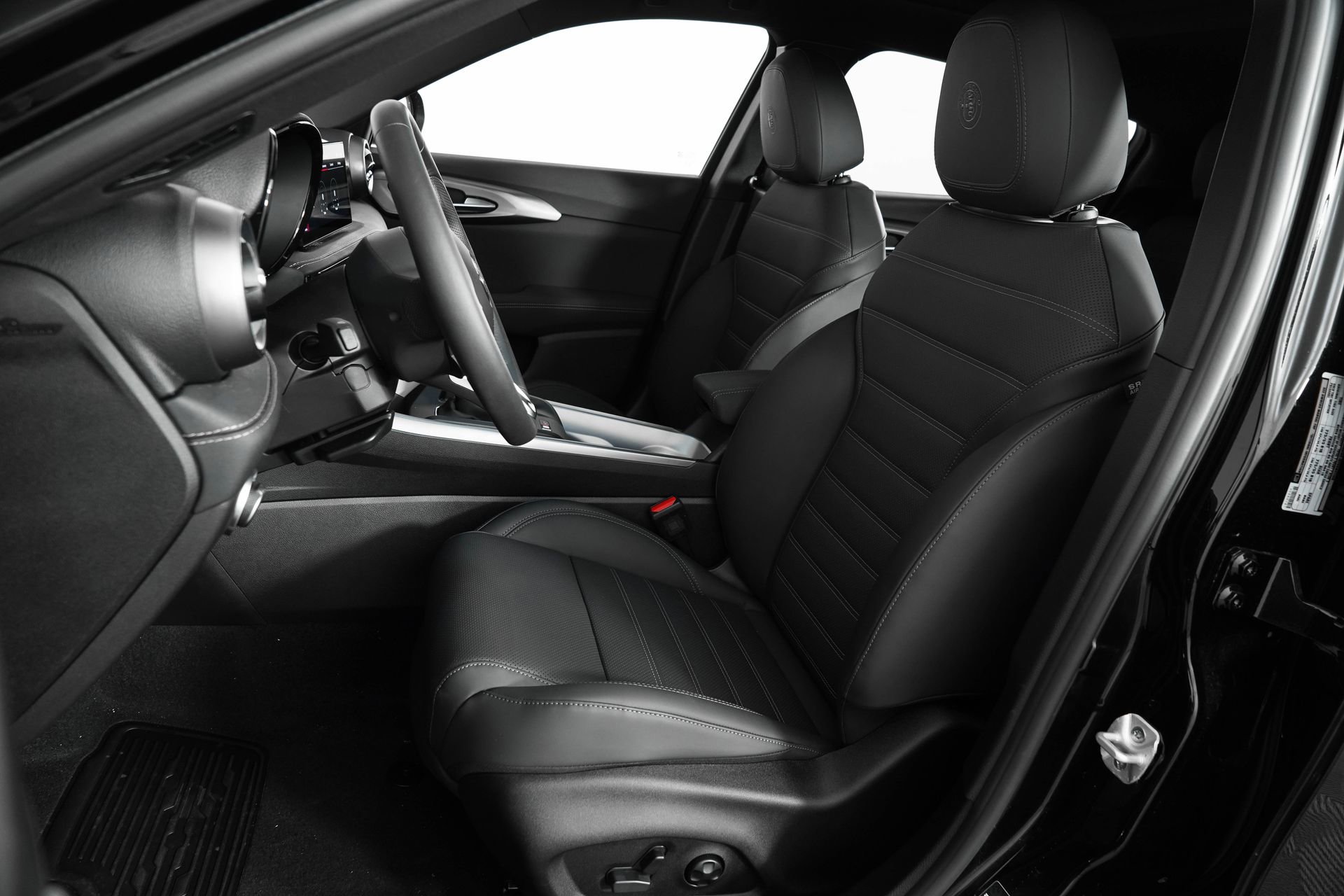 New 2025 Alfa Romeo Tonale w/ Premium Package image 26