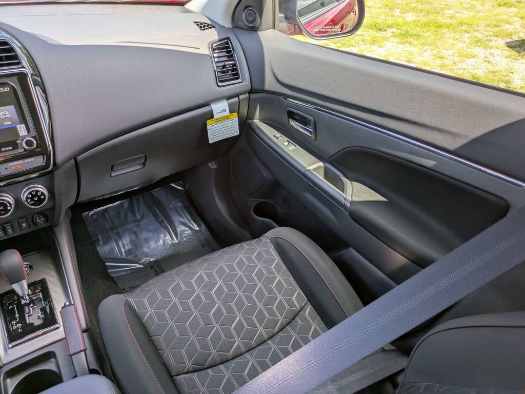 New 2026 Mitsubishi Outlander Sport LE AWD/4WD image 18