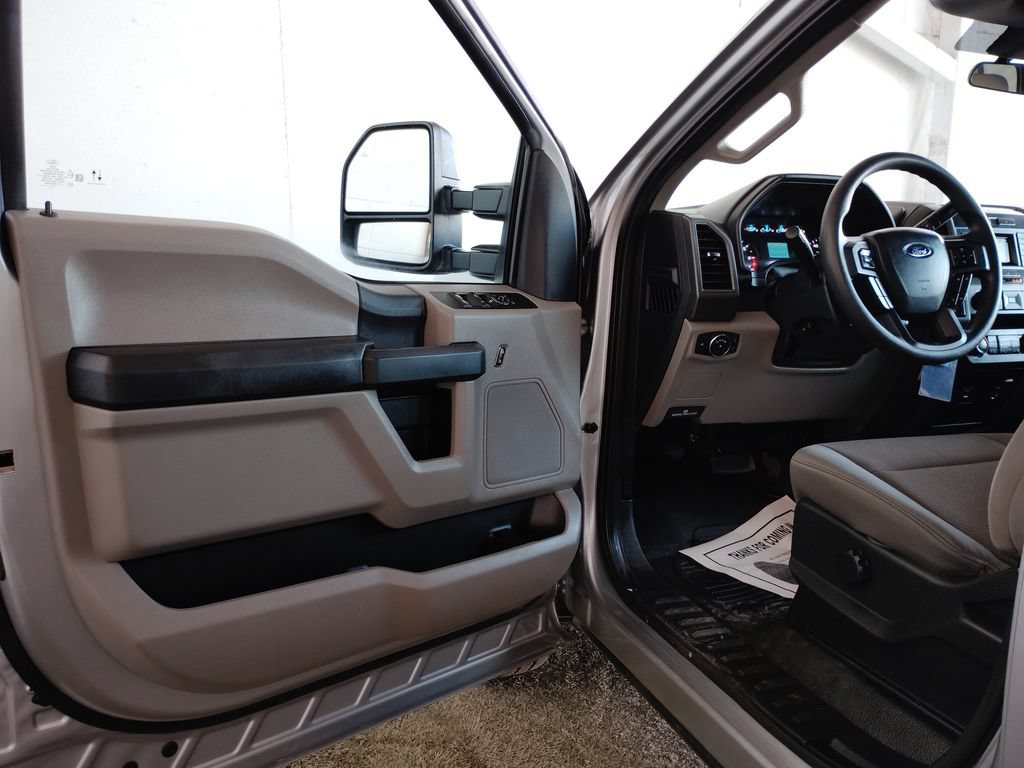Used 2022 Ford F250 XL w/ Power Equipment Group RWD image 22