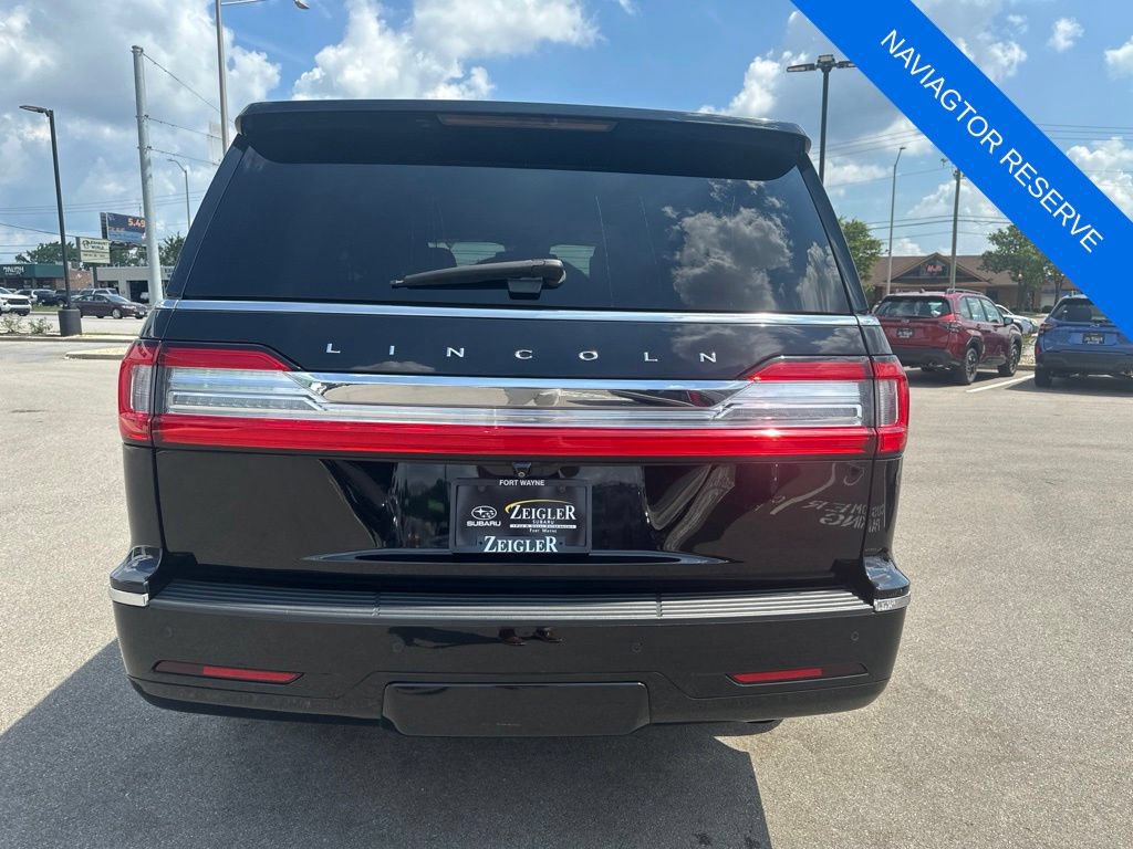 Used 2018 Lincoln Navigator Reserve w/ Technology Package AWD/4WD image 5