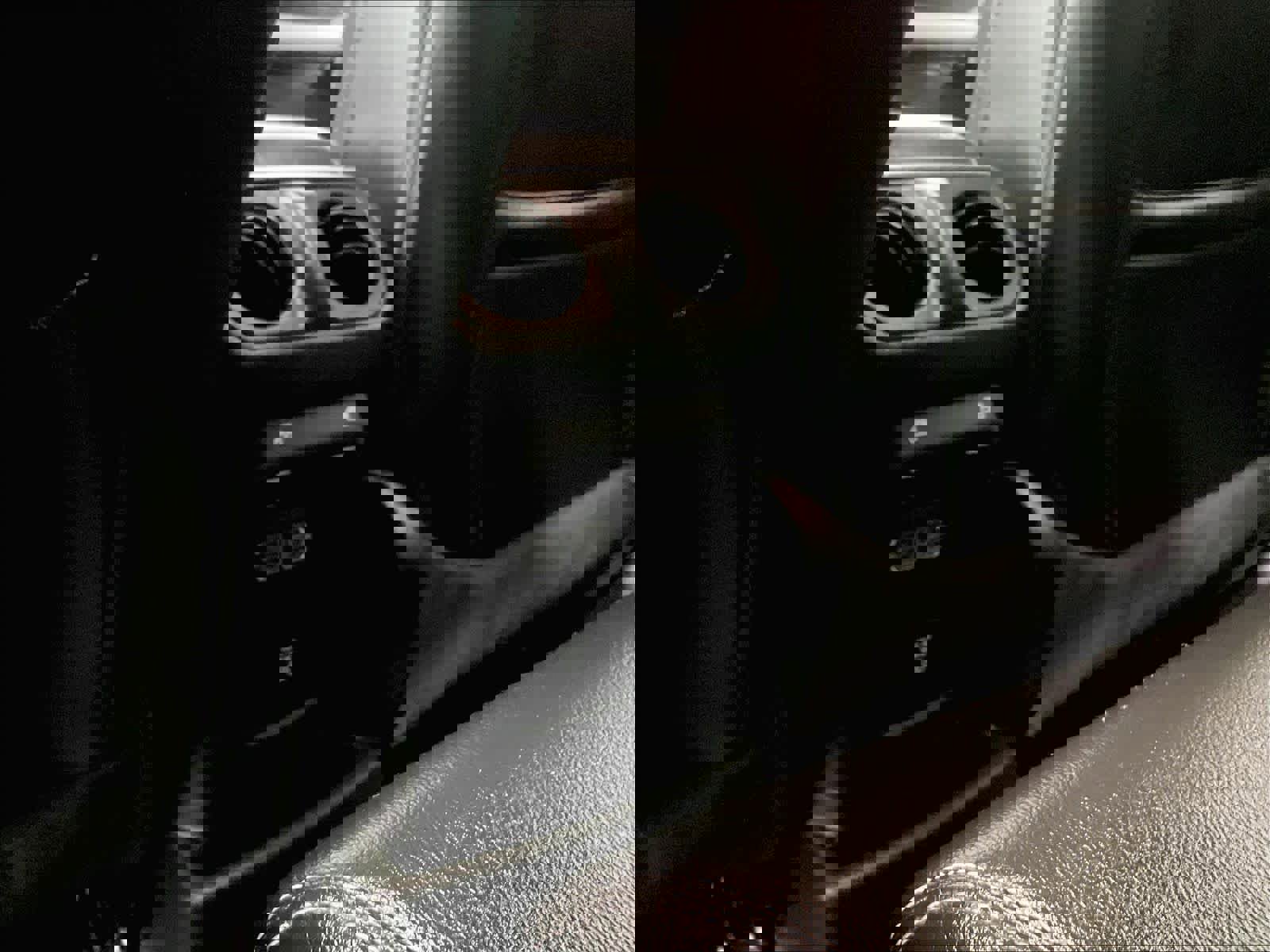 Used 2022 Jeep Wrangler Unlimited Sahara w/ Cold Weather Group AWD/4WD image 27