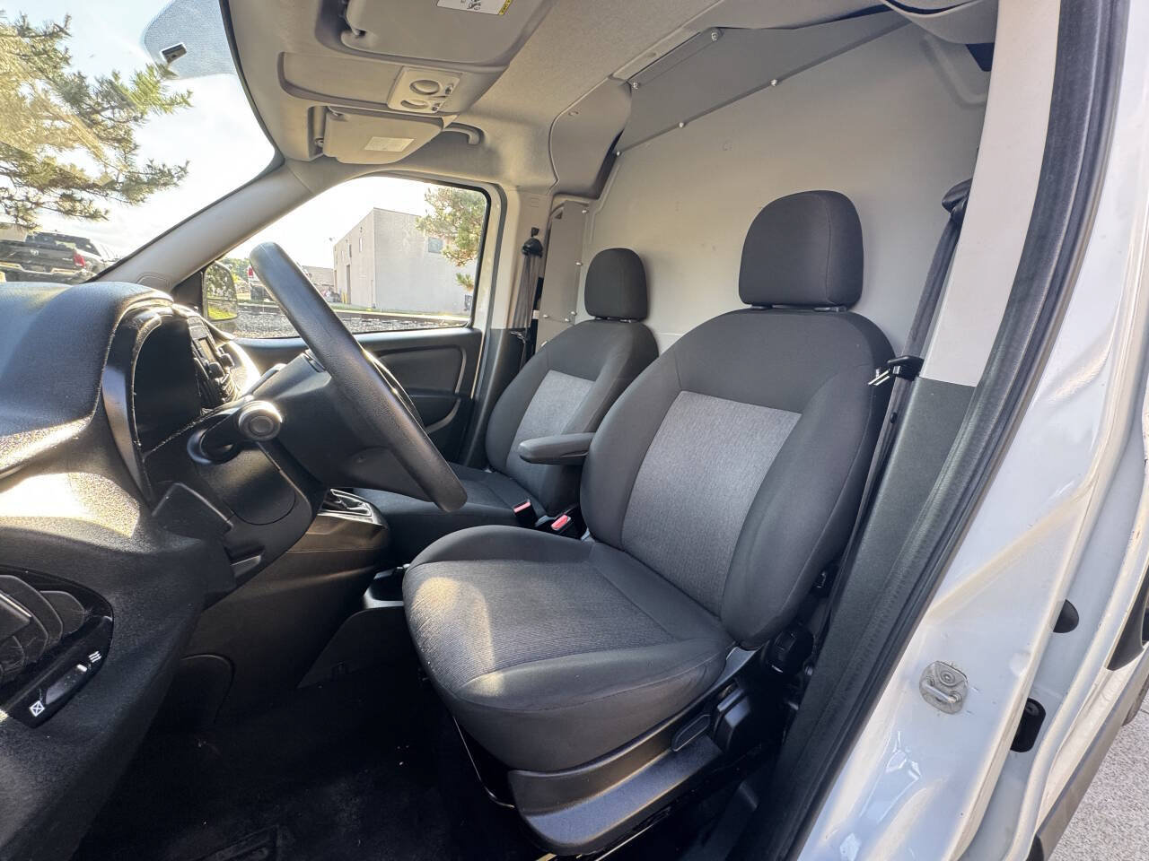 Used 2022 RAM ProMaster City Tradesman FWD image 8