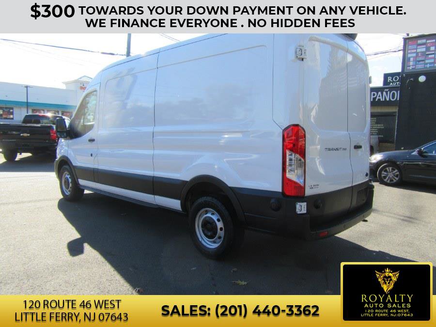 Used 2023 Ford Transit 250 Medium Roof image 14