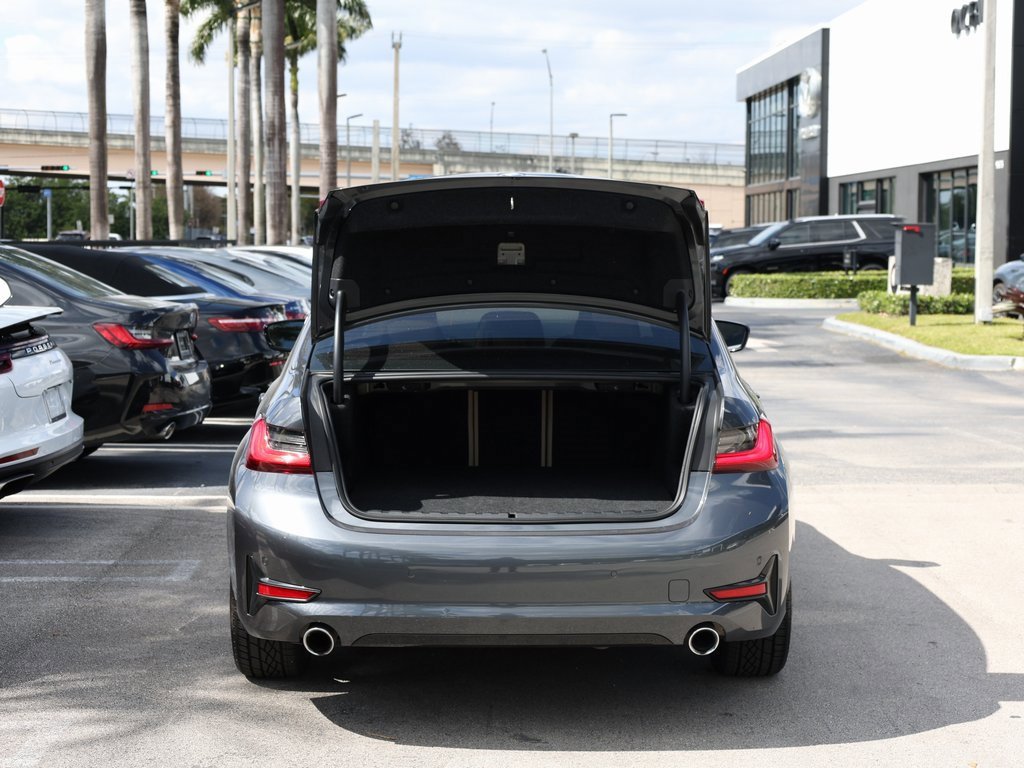 Used 2021 BMW 330i Sedan w/ Convenience Package image 7