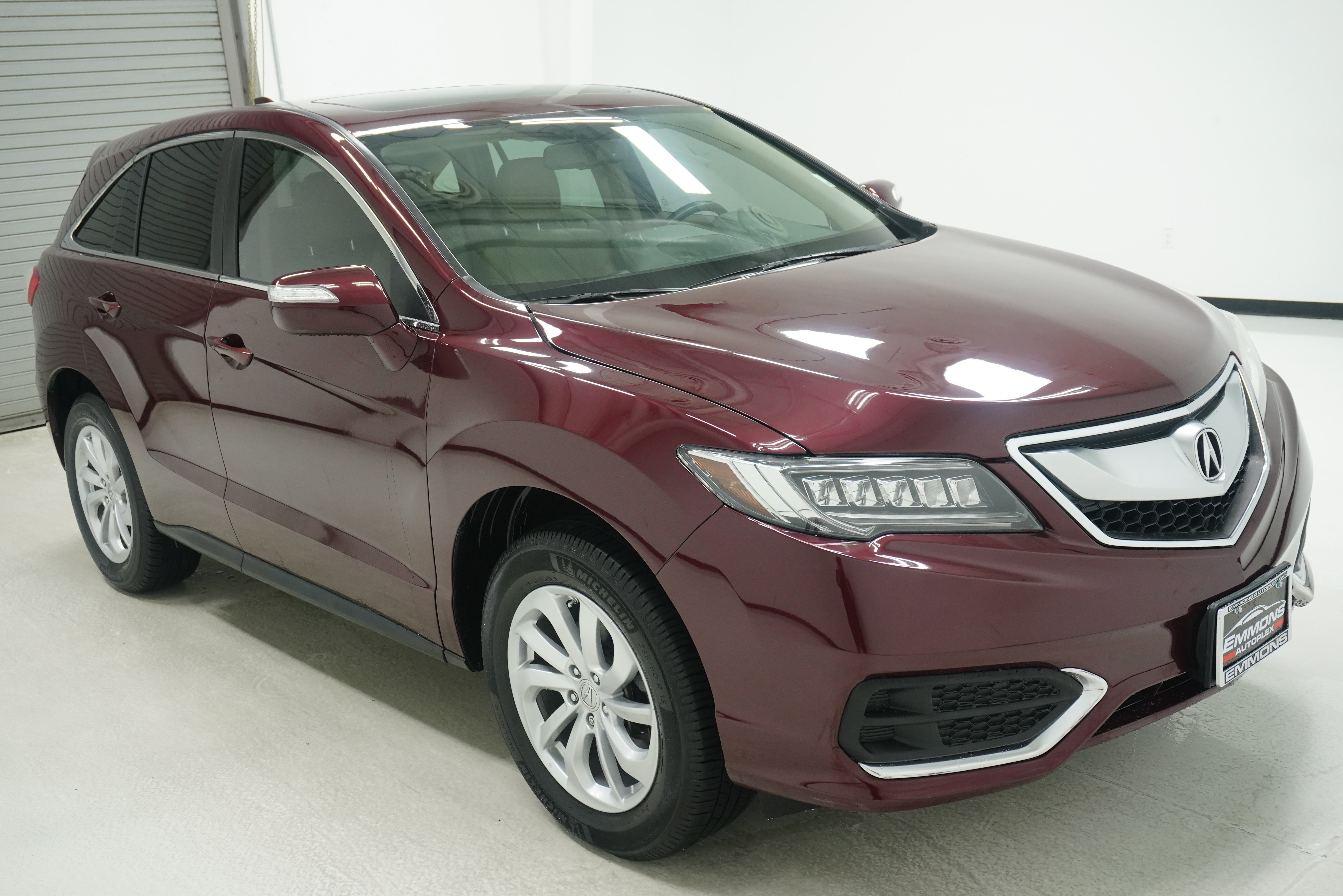 Used 2017 Acura RDX w/ Technology Package FWD image 3