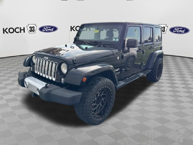 Used 2014 Jeep Wrangler Unlimited Sahara w/ Dual Top Group AWD/4WD image 3