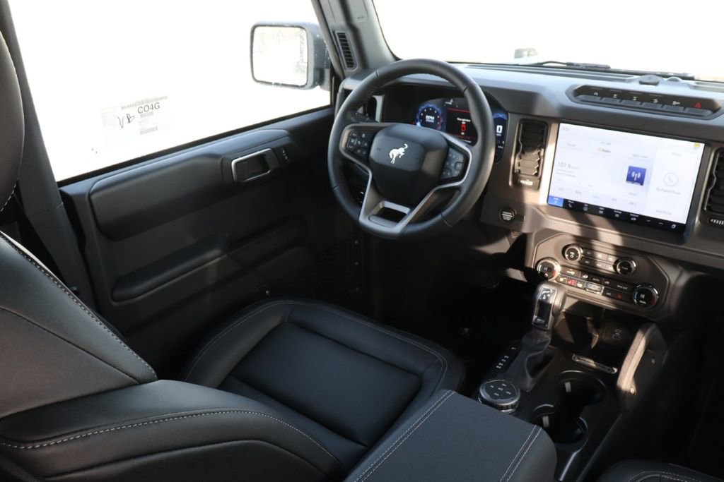 New 2025 Ford Bronco Badlands image 11