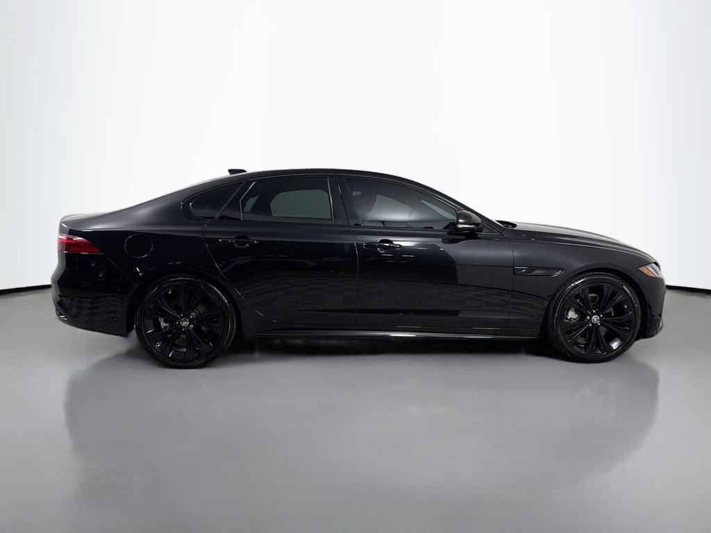 Used 2024 Jaguar XF R-Dynamic SE AWD/4WD image 4