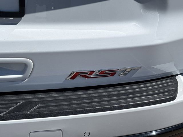 Used 2023 Chevrolet Suburban RST w/ Luxury Package image 6
